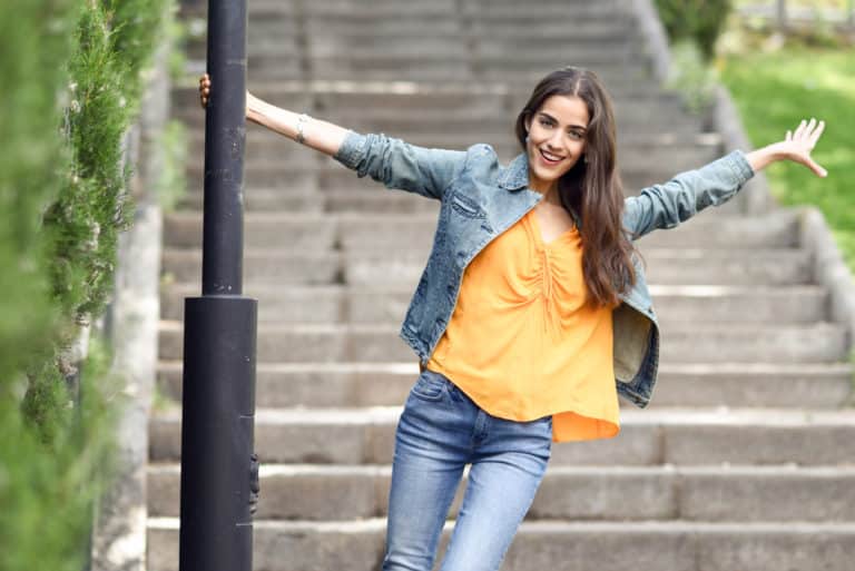 3 conseils issus du Pilates et du yoga pour une bonne posture